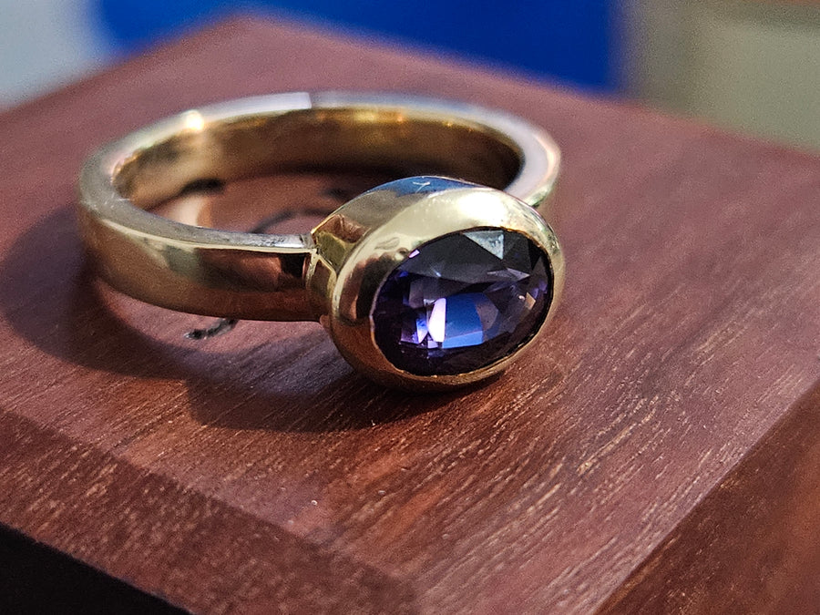 Oval Bi-Colour Sapphire Ring