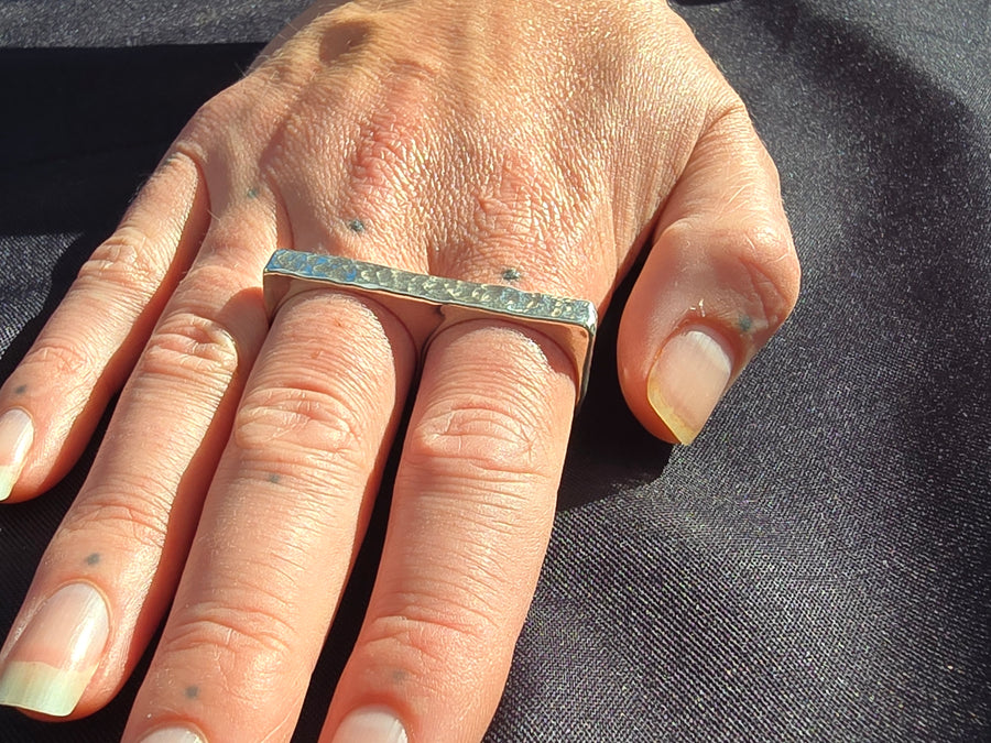 Double finger Ring in Sterling Silver