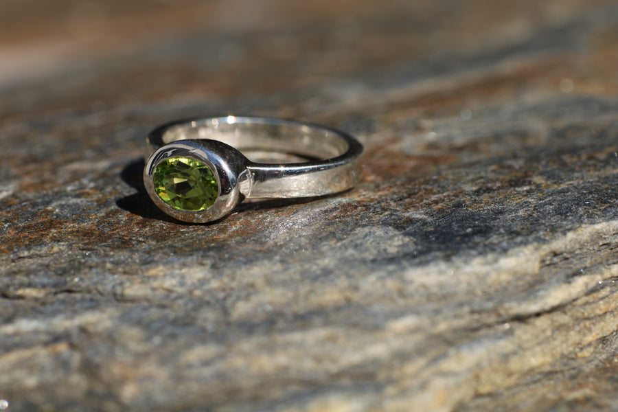 Sterling Silver Horizontal Oval Ring