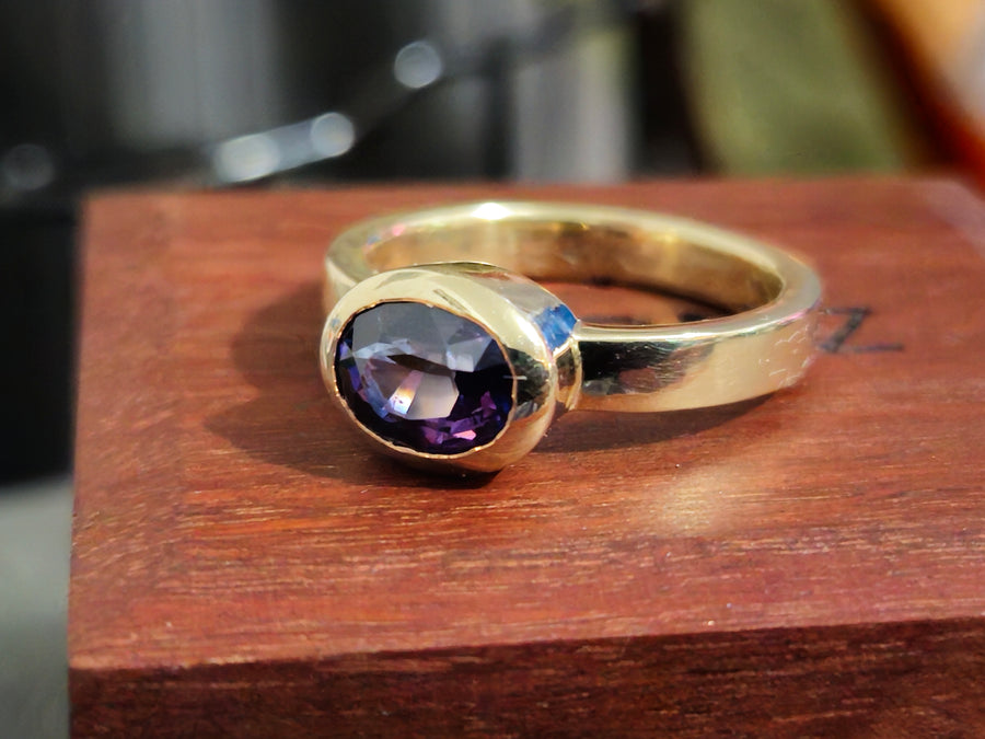Oval Bi-Colour Sapphire Ring