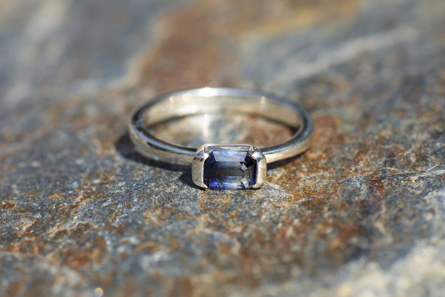 1.00ct Unheated Blue Sapphire Ring