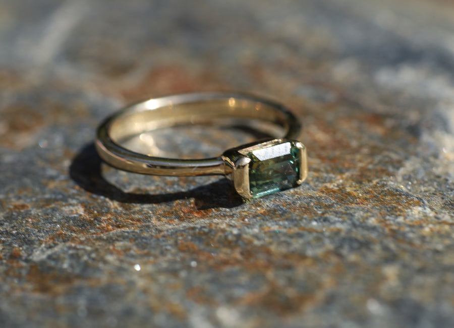 1.10ct Green Parti Sapphire Ring