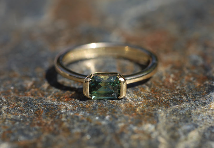 1.10ct Green Parti Sapphire Ring