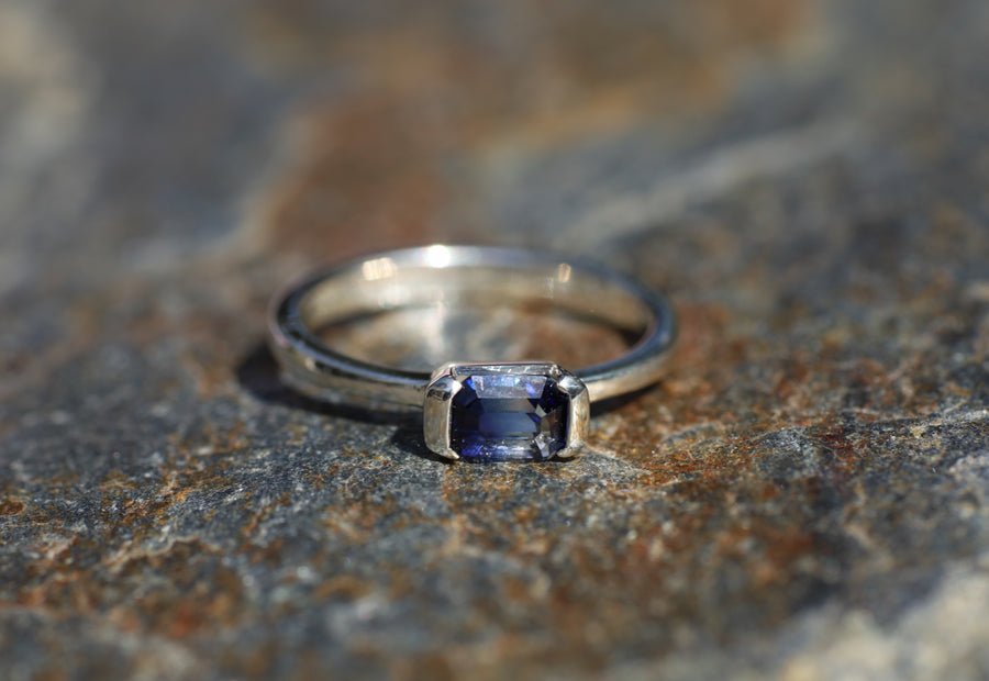 1.00ct Unheated Blue Sapphire Ring