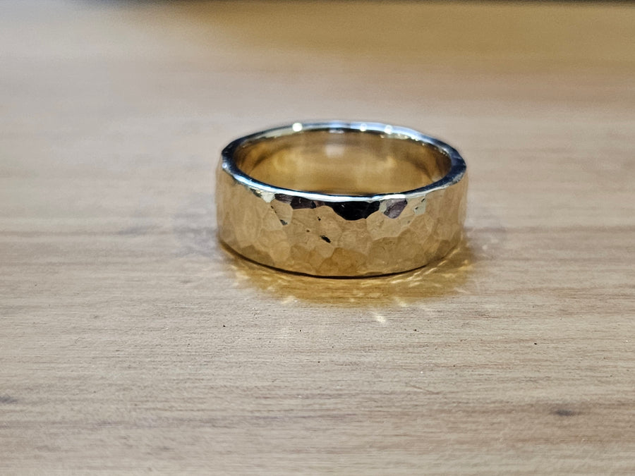 Textured 9ct White Gold Band