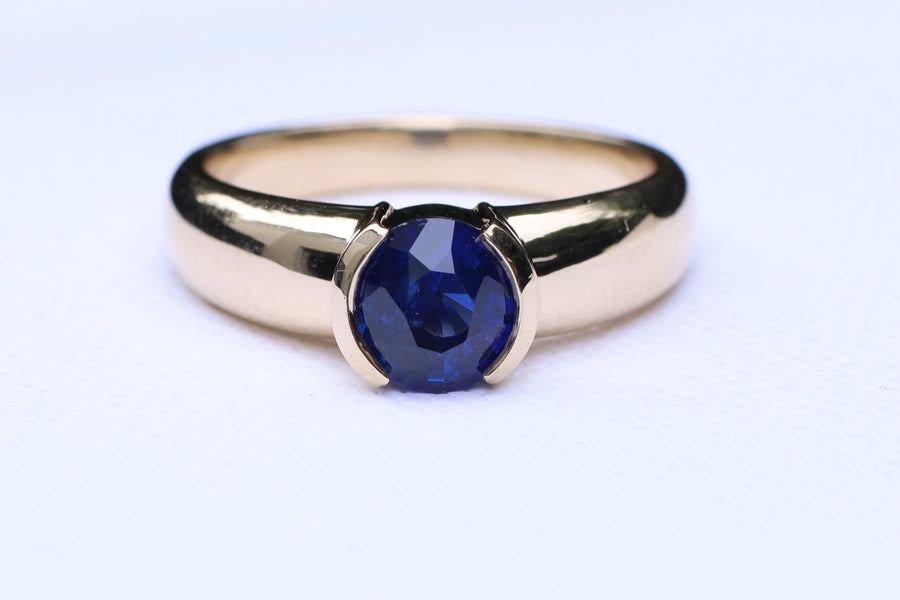 1.62ct Royal Blue Sapphire in Partial Bezel in 9ct yellow gold