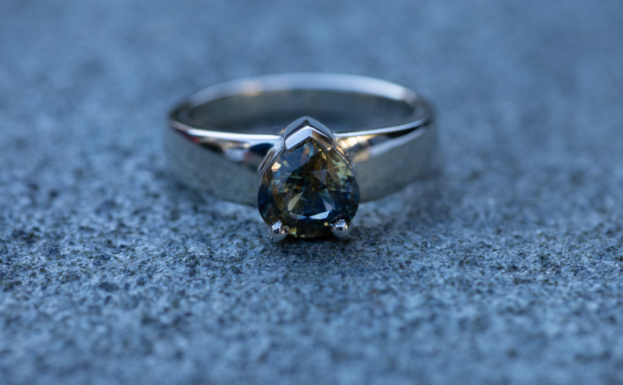 2.17ct Pear Shaped Sapphire in a 9ct White Gold Ring