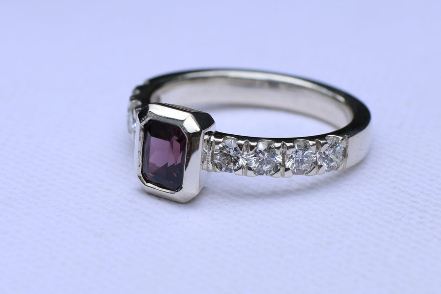 1ct Reddish-purple Sapphire Ring