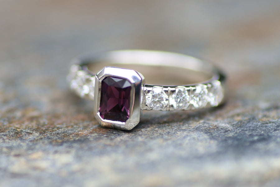 1ct Reddish-purple Sapphire Ring