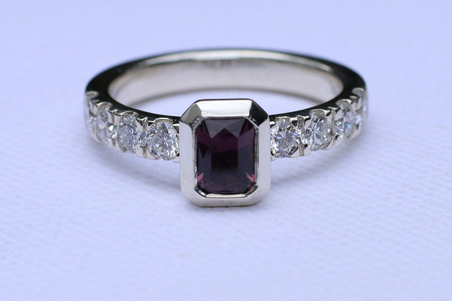 1ct Reddish-purple Sapphire Ring